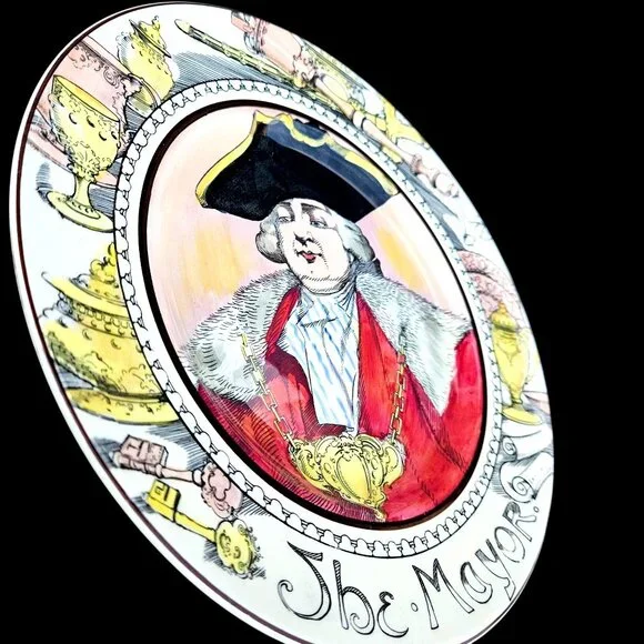 Vintage Royal Doulton Collectible Plate The Mayor Professional Series D6283 - Picture 4 of 12